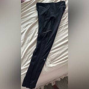 LuLu Lemon Black Athletic Leggings with Pockets